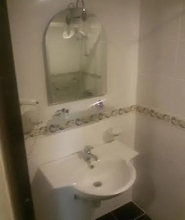 Hotel Oge 2000